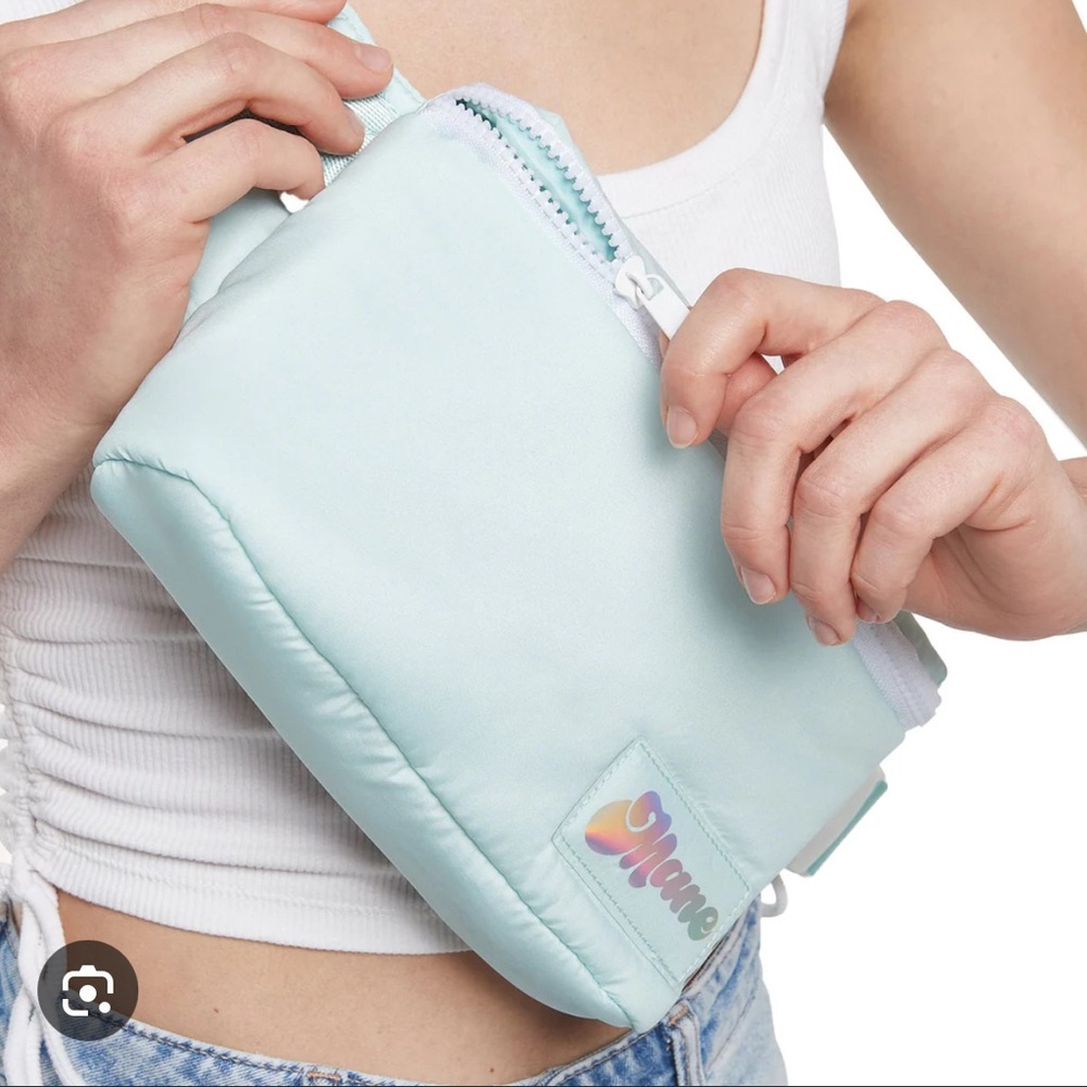 Mane Puffy Belt Bag
